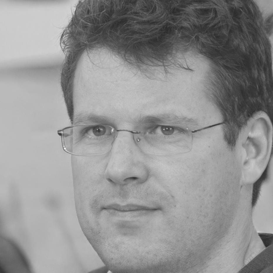 Henning Waldmann, Community Koordinator